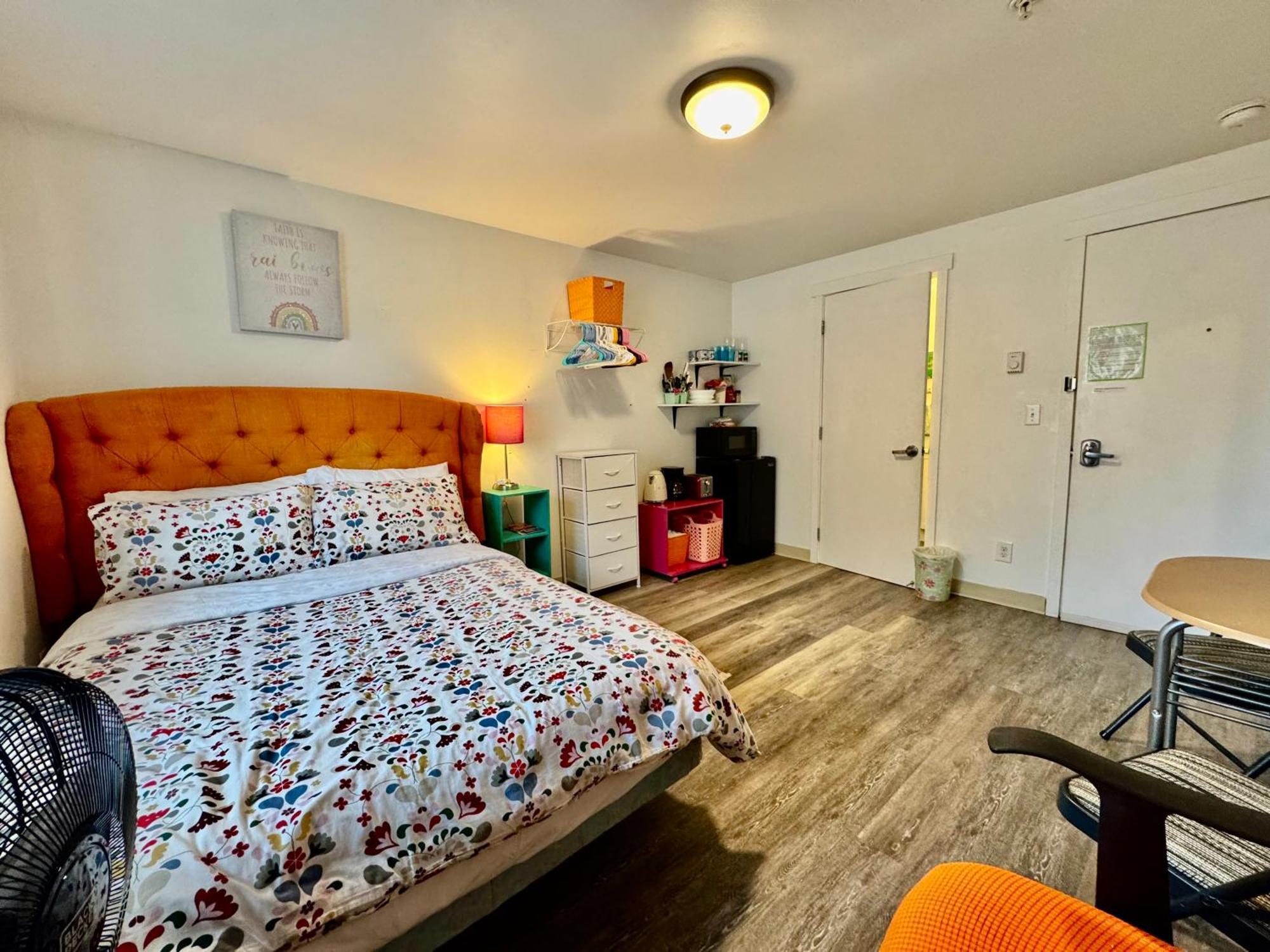 Micro Studio Apartment In University District- 10 Mins Walk To University Of Wa Сиэтл Экстерьер фото